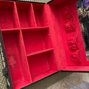 Limited Edition Kat Von D Adora Makeup Train Case.  Original Keys included.